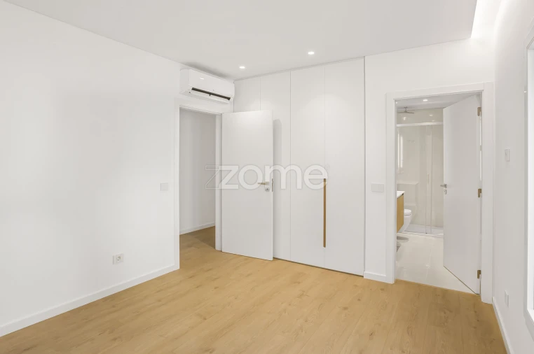 Apartamento T3 para Venda em Carcavelos e Parede Foto 31