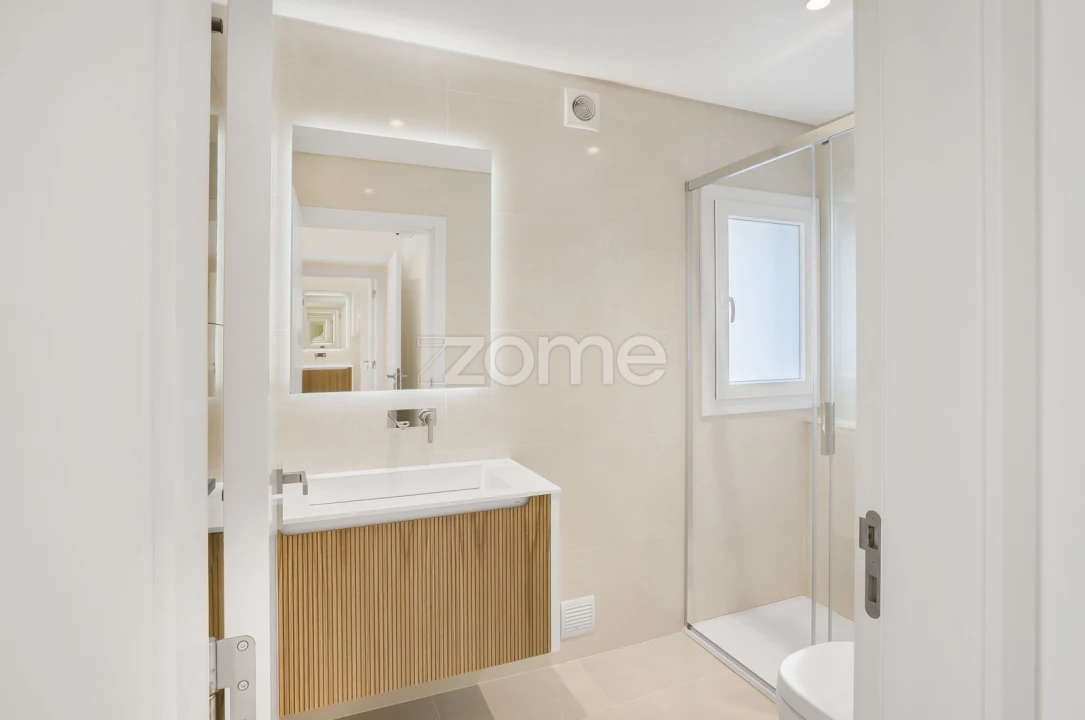 Apartamento T3 para Venda em Carcavelos e Parede Foto 16