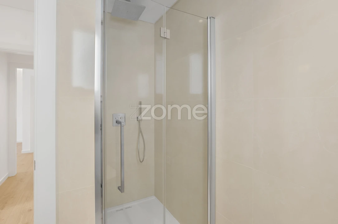 Apartamento T3 para Venda em Carcavelos e Parede Foto 21