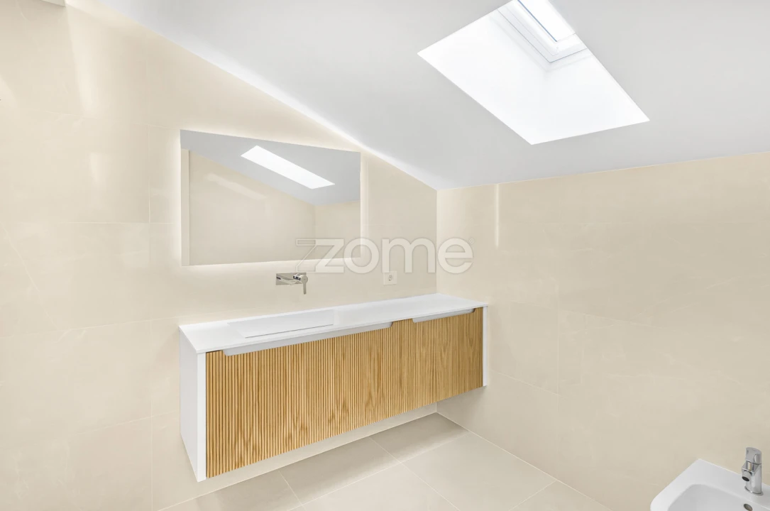 Apartamento T3 para Venda em Carcavelos e Parede Foto 26