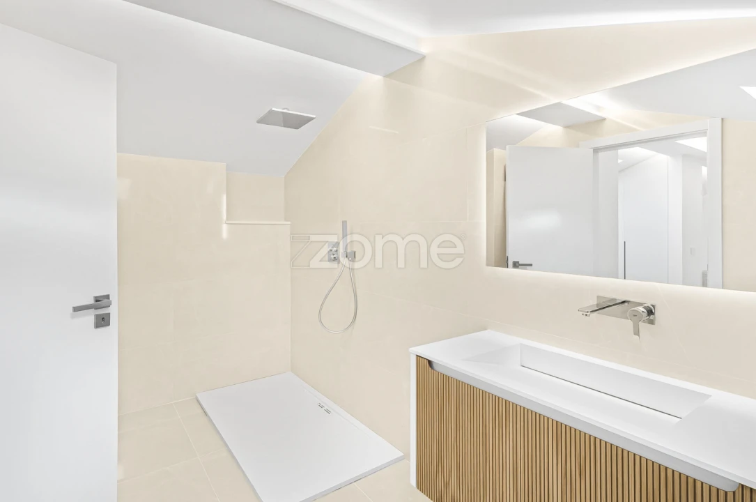 Apartamento T3 para Venda em Carcavelos e Parede Foto 27