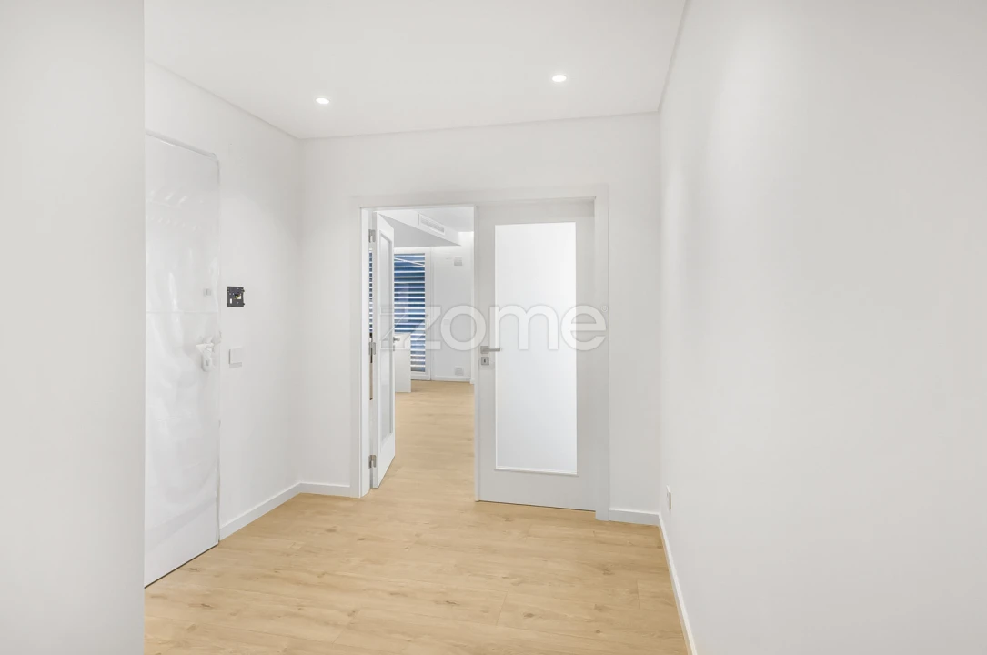 Apartamento T3 para Venda em Carcavelos e Parede Foto 8