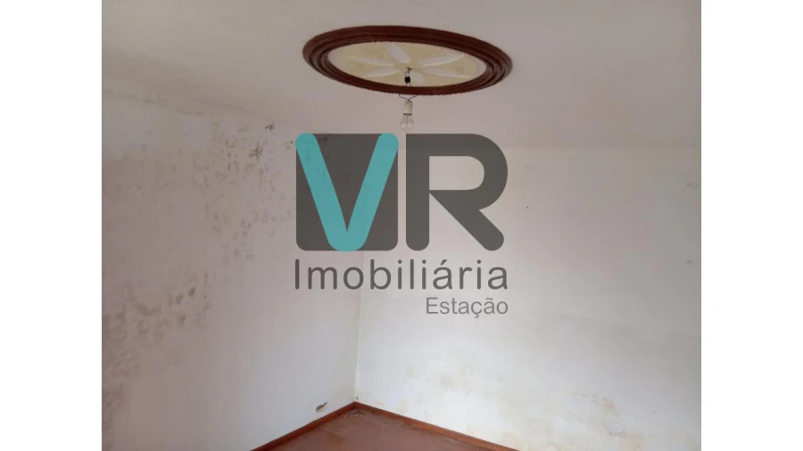 Moradia T1 para Venda em Pousada de Saramagos Foto 10