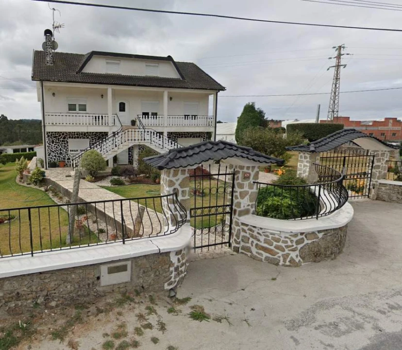 Moradia T3 para Venda em Varzea Foto 1