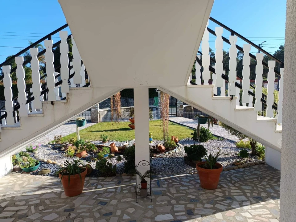 Moradia T3 para Venda em Varzea Foto 9