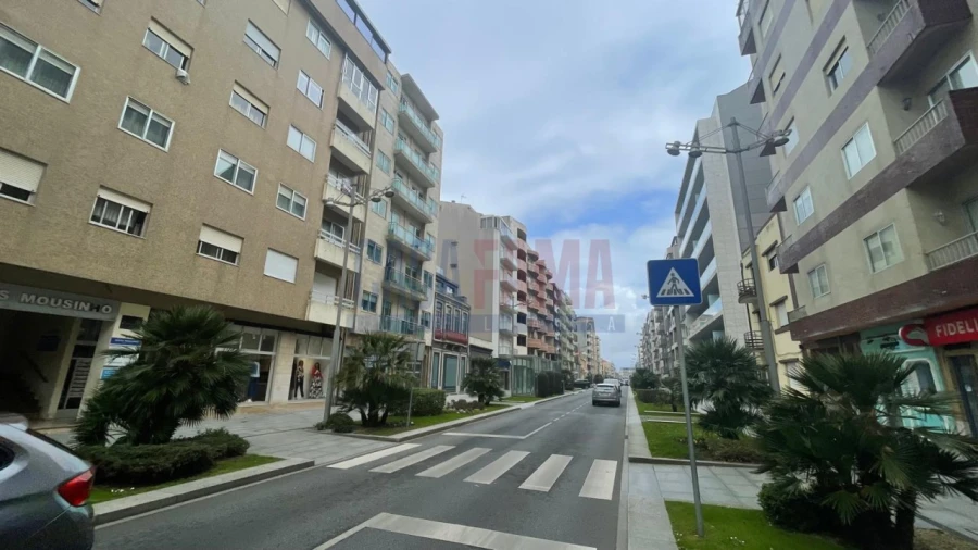 Garagem para Venda em Póvoa de Varzim, Beiriz e Argivai Foto 1