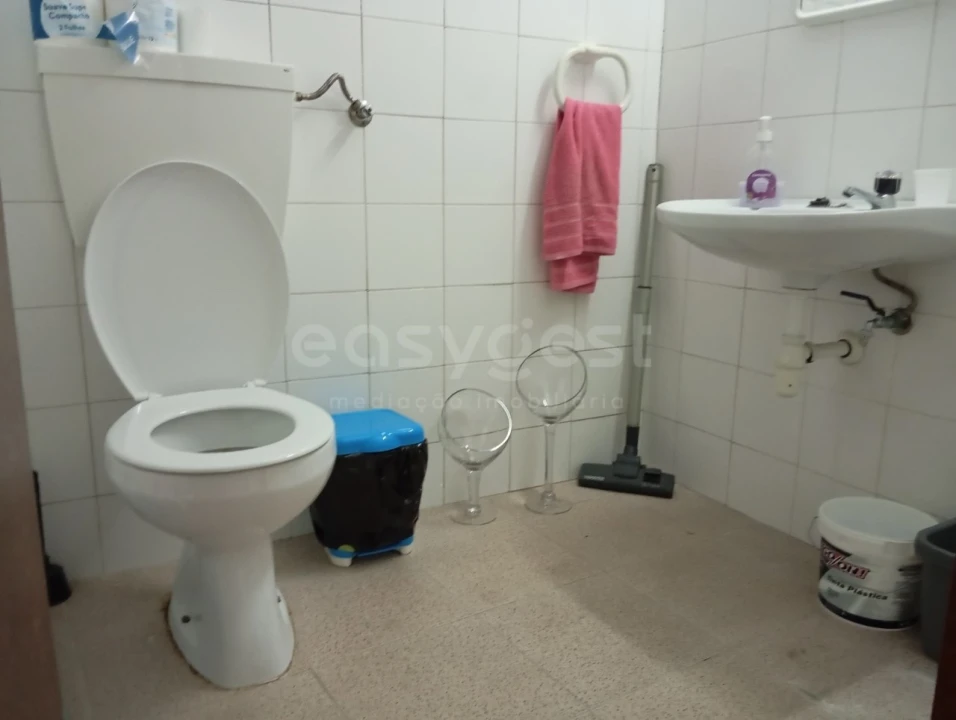 Loja para Arrendamento em Beja (Santiago Maior e São João Baptista) Foto 4