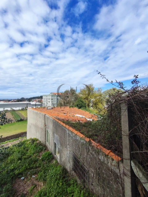 Moradia T2 para Venda em Pedroso e Seixezelo