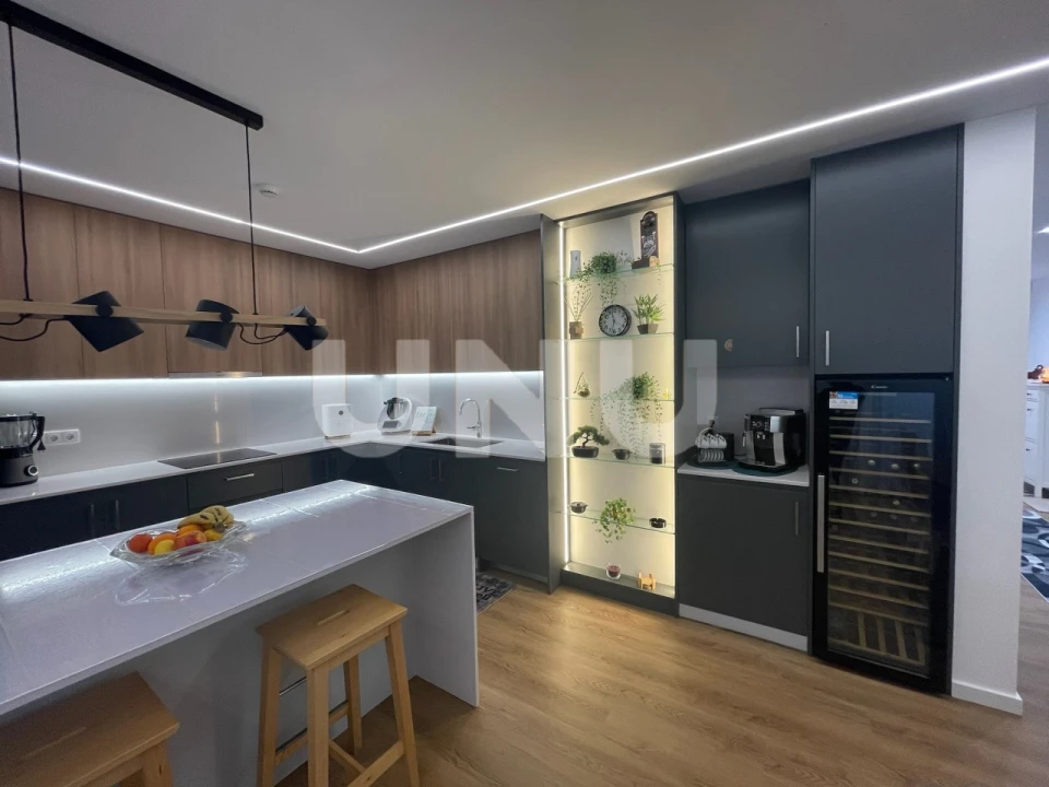 Apartamento T3 para Venda em Pico da Pedra Foto 5