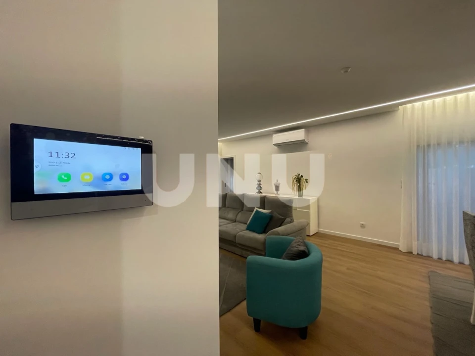 Apartamento T3 para Venda em Pico da Pedra Foto 9