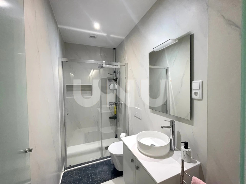 Apartamento T3 para Venda em Pico da Pedra Foto 17