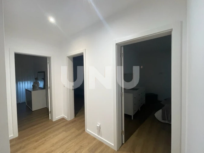 Apartamento T3 para Venda em Pico da Pedra Foto 14