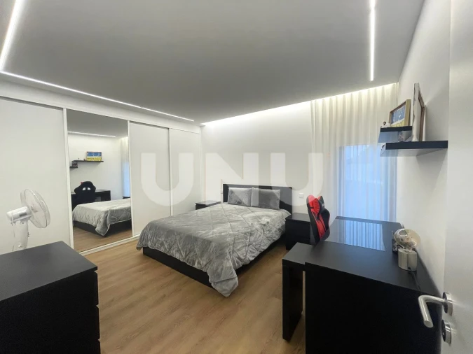 Apartamento T3 para Venda em Pico da Pedra Foto 18