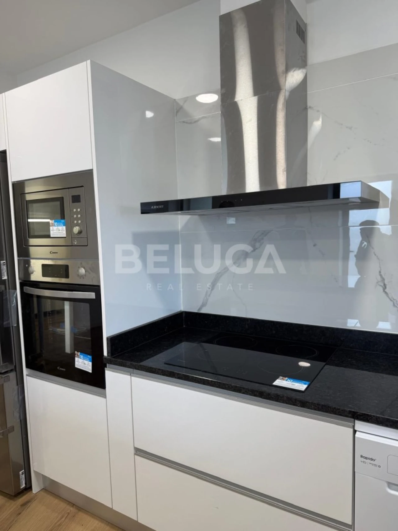 Moradia T3 para Venda em Camara de Lobos Foto 9