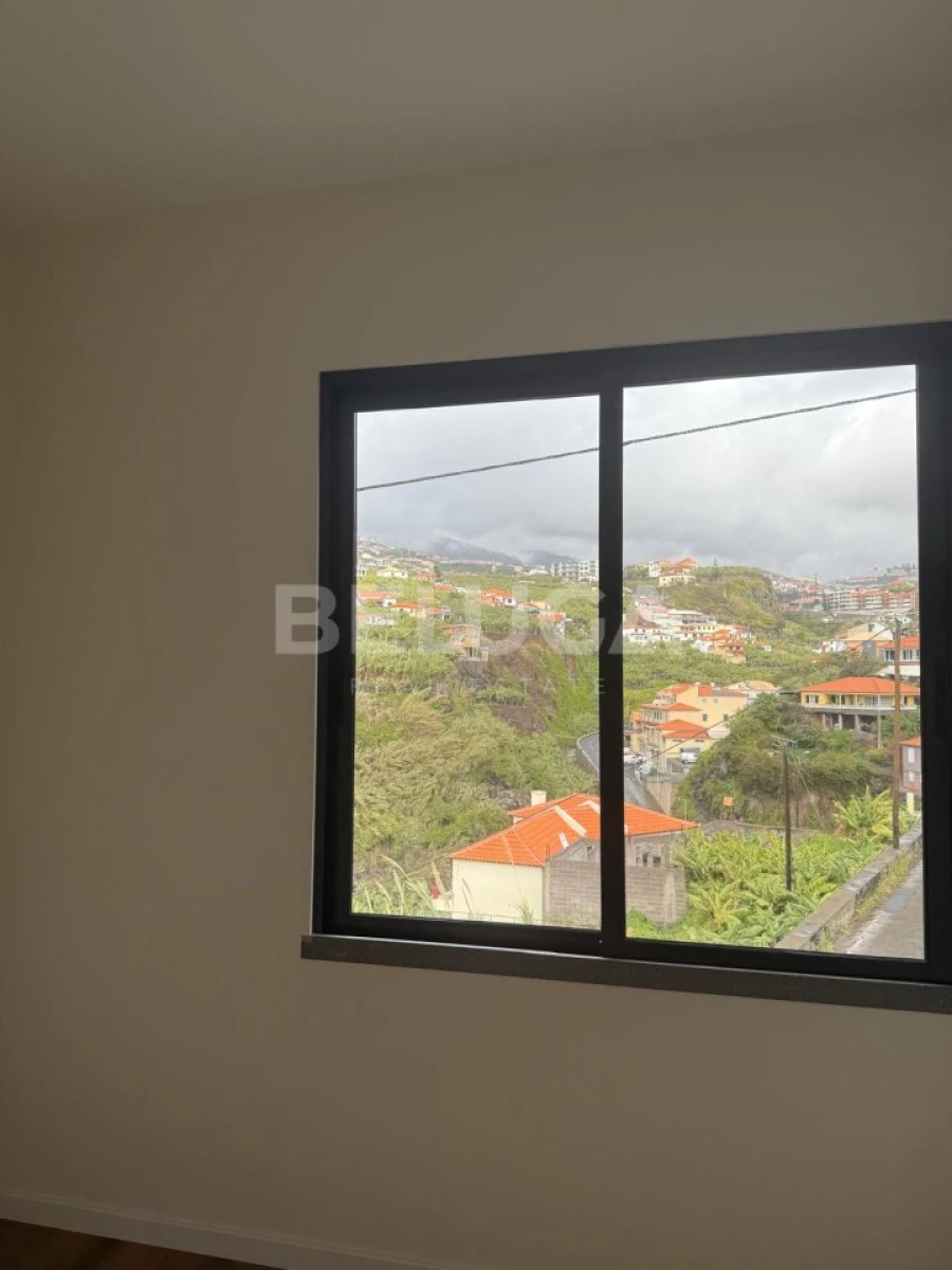 Moradia T3 para Venda em Camara de Lobos Foto 20