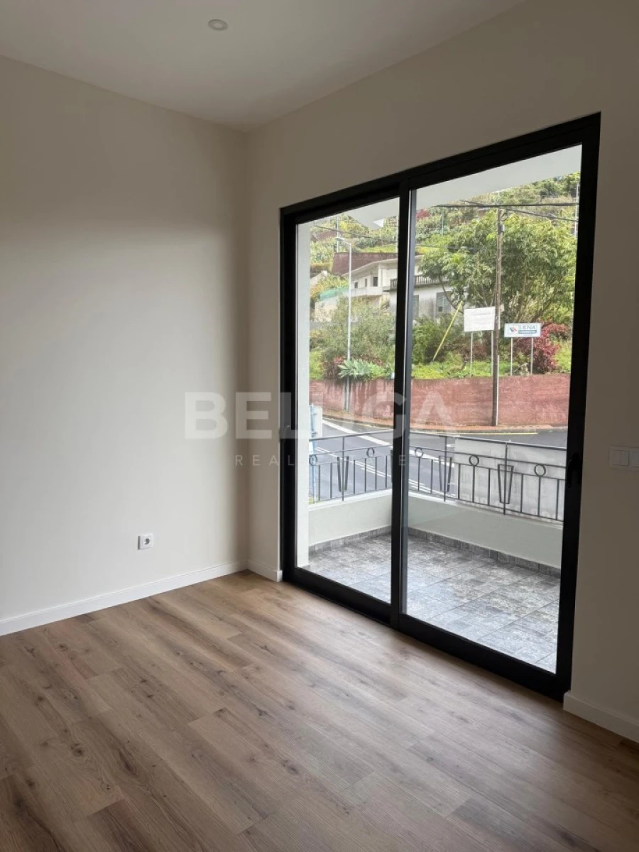 Moradia T3 para Venda em Camara de Lobos Foto 23