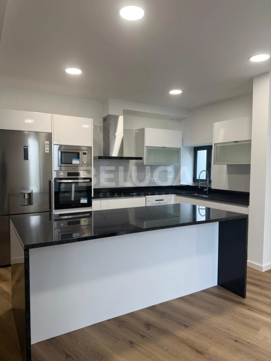 Moradia T3 para Venda em Camara de Lobos Foto 10