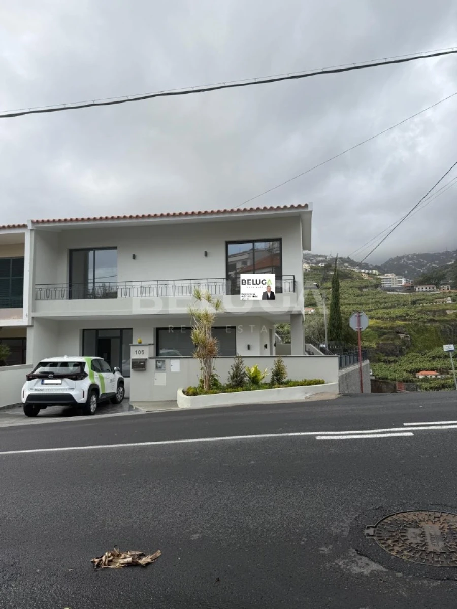 Moradia T3 para Venda em Camara de Lobos Foto 3