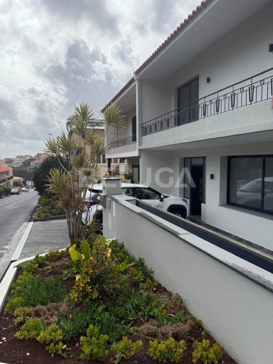 Moradia T3 para Venda em Camara de Lobos Foto 54