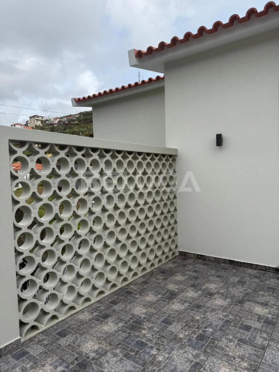 Moradia T3 para Venda em Camara de Lobos Foto 45