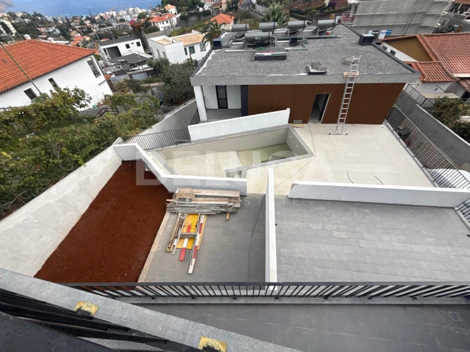 Apartamento T3 para Venda em São Martinho Foto 18