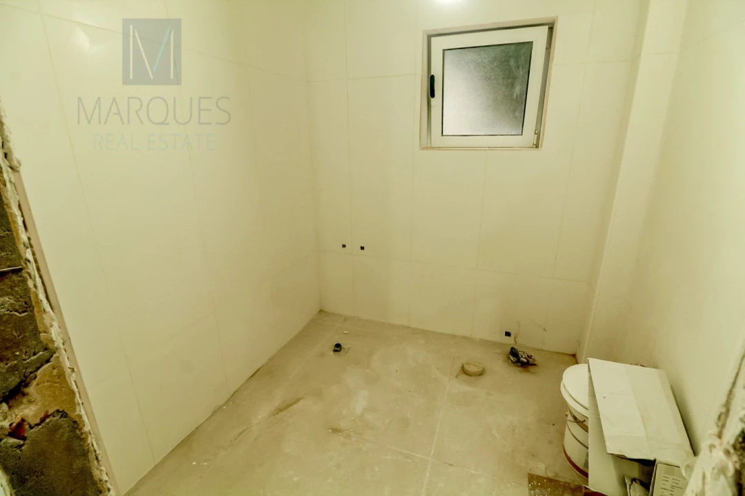 Apartamento T4 para Venda em Póvoa de Santa Iria e Forte da Casa Foto 15