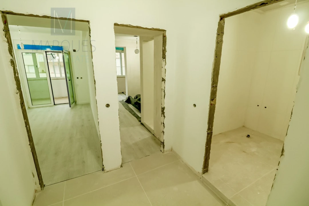 Apartamento T4 para Venda em Póvoa de Santa Iria e Forte da Casa Foto 16