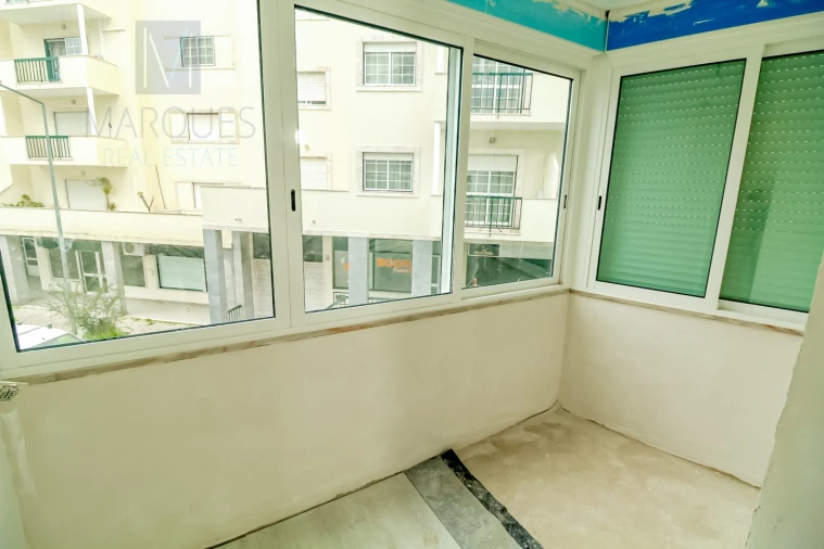 Apartamento T4 para Venda em Póvoa de Santa Iria e Forte da Casa Foto 20