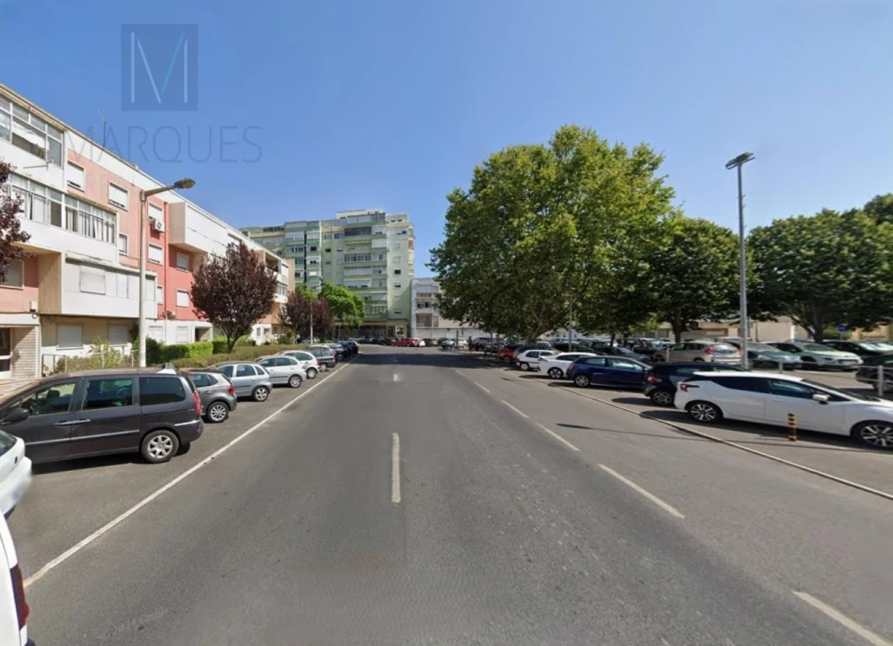 Apartamento T3 para Venda em Pontinha e Famões Foto 20