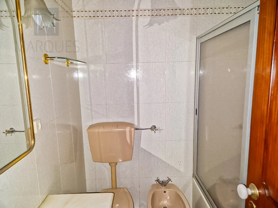 Apartamento T3 para Venda em Pontinha e Famões Foto 9