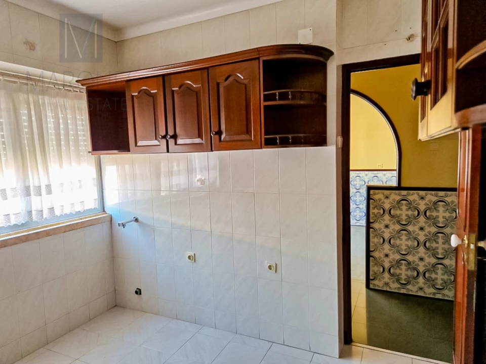 Apartamento T3 para Venda em Pontinha e Famões Foto 14
