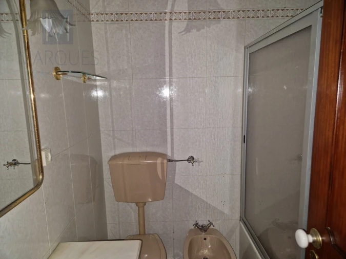 Apartamento T3 para Venda em Pontinha e Famões Foto 10
