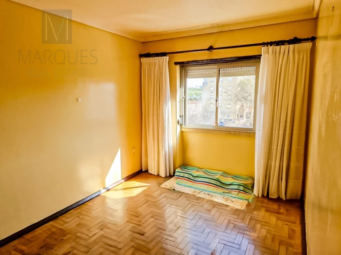 Apartamento T3 para Venda em Pontinha e Famões Foto 6