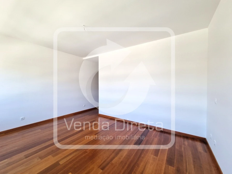 Moradia T4 para Venda em Alcochete Foto 13