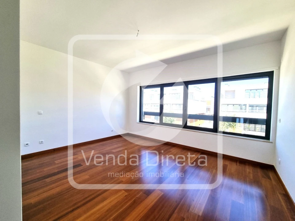 Moradia T4 para Venda em Alcochete Foto 14