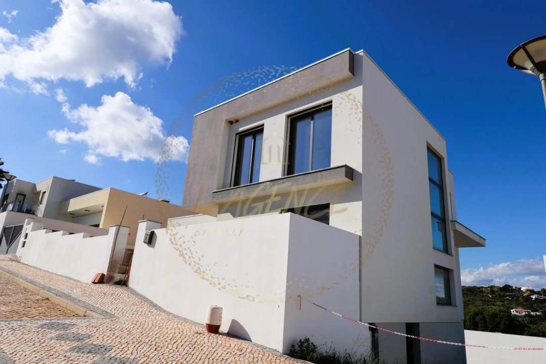 Moradia T4 para Venda em Lagos (São Sebastião e Santa Maria) Foto 34