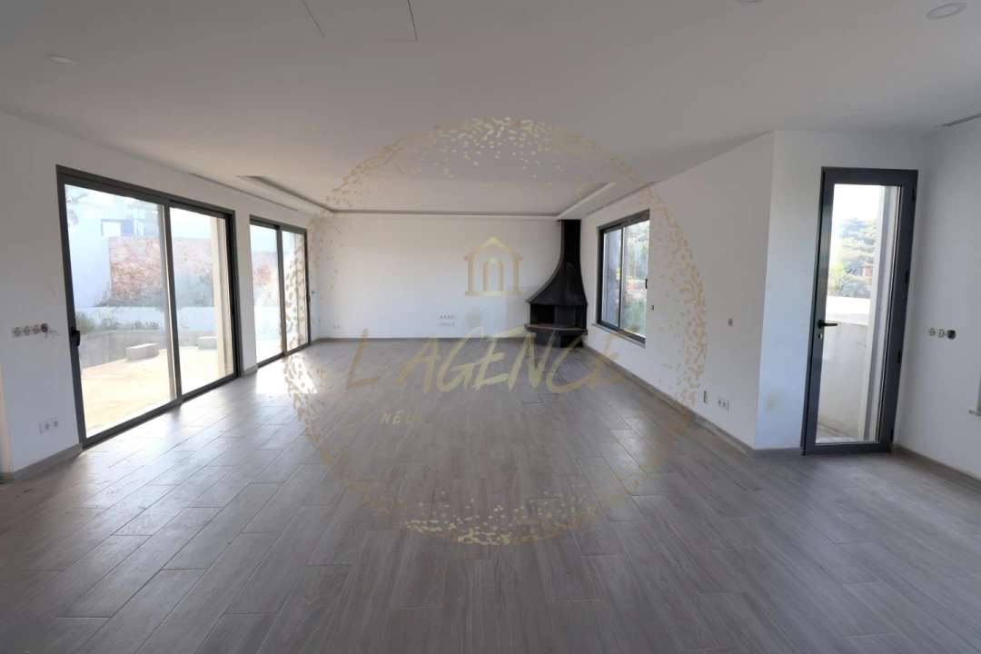 Moradia T4 para Venda em Lagos (São Sebastião e Santa Maria) Foto 11