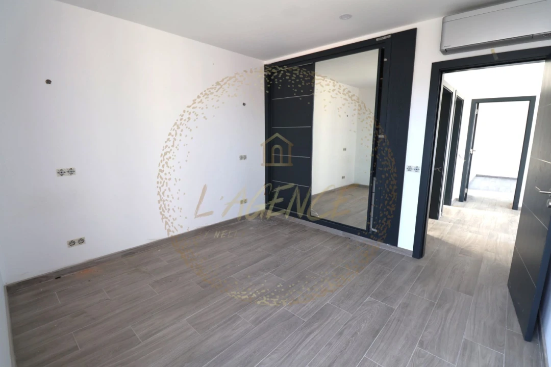 Moradia T4 para Venda em Lagos (São Sebastião e Santa Maria) Foto 25