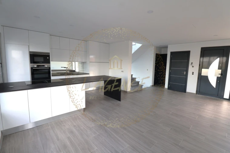 Moradia T4 para Venda em Lagos (São Sebastião e Santa Maria) Foto 13