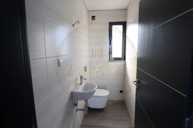 Moradia T4 para Venda em Lagos (São Sebastião e Santa Maria) Foto 22