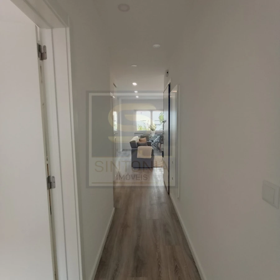 Apartamento T3 para Venda em São Vicente Foto 4