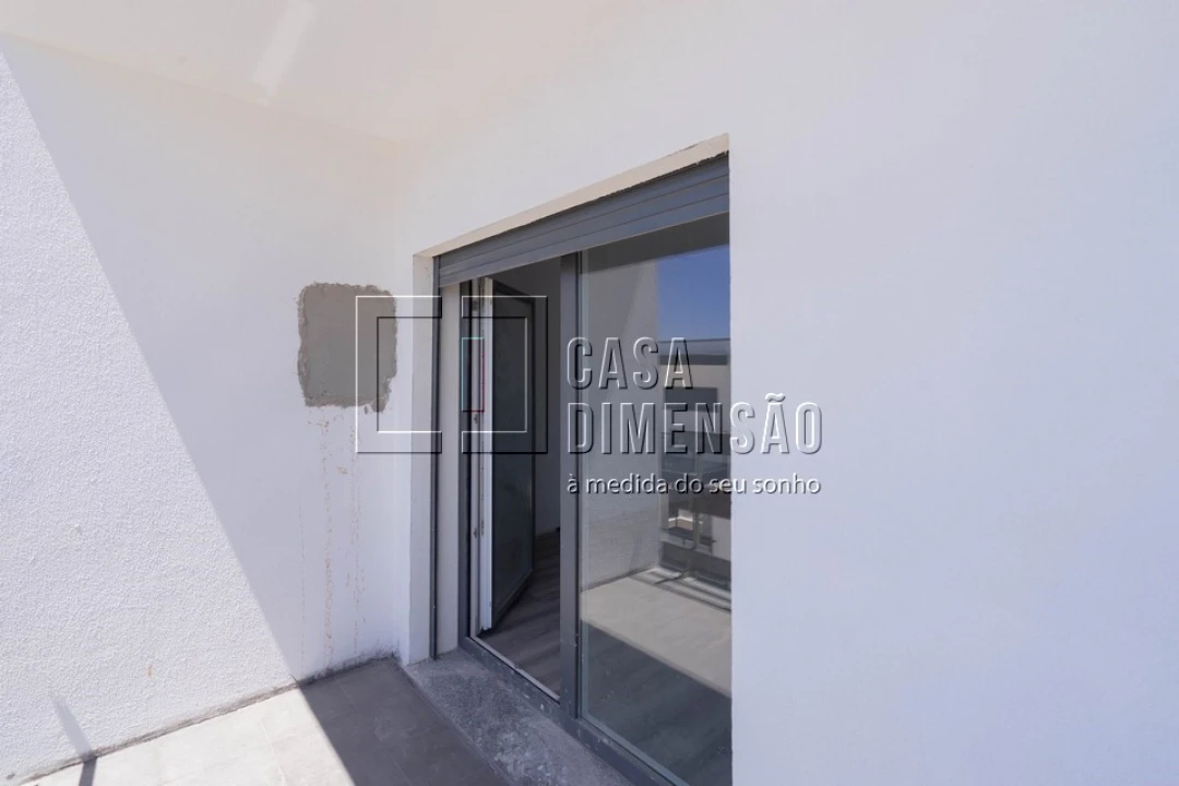 Moradia T4 para Venda em Charneca de Caparica e Sobreda Foto 21