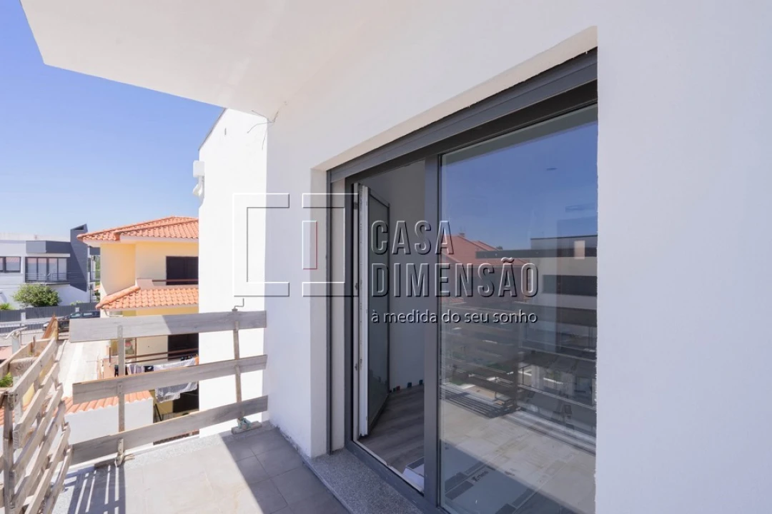 Moradia T4 para Venda em Charneca de Caparica e Sobreda Foto 30