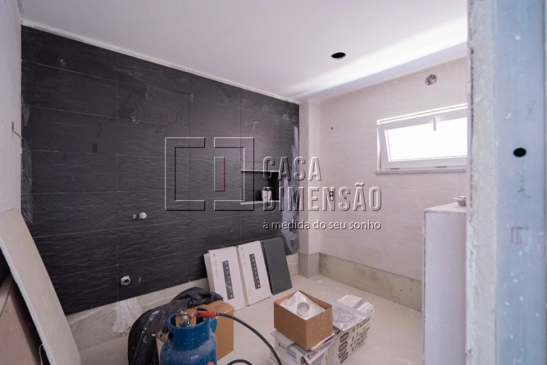 Moradia T4 para Venda em Charneca de Caparica e Sobreda Foto 31