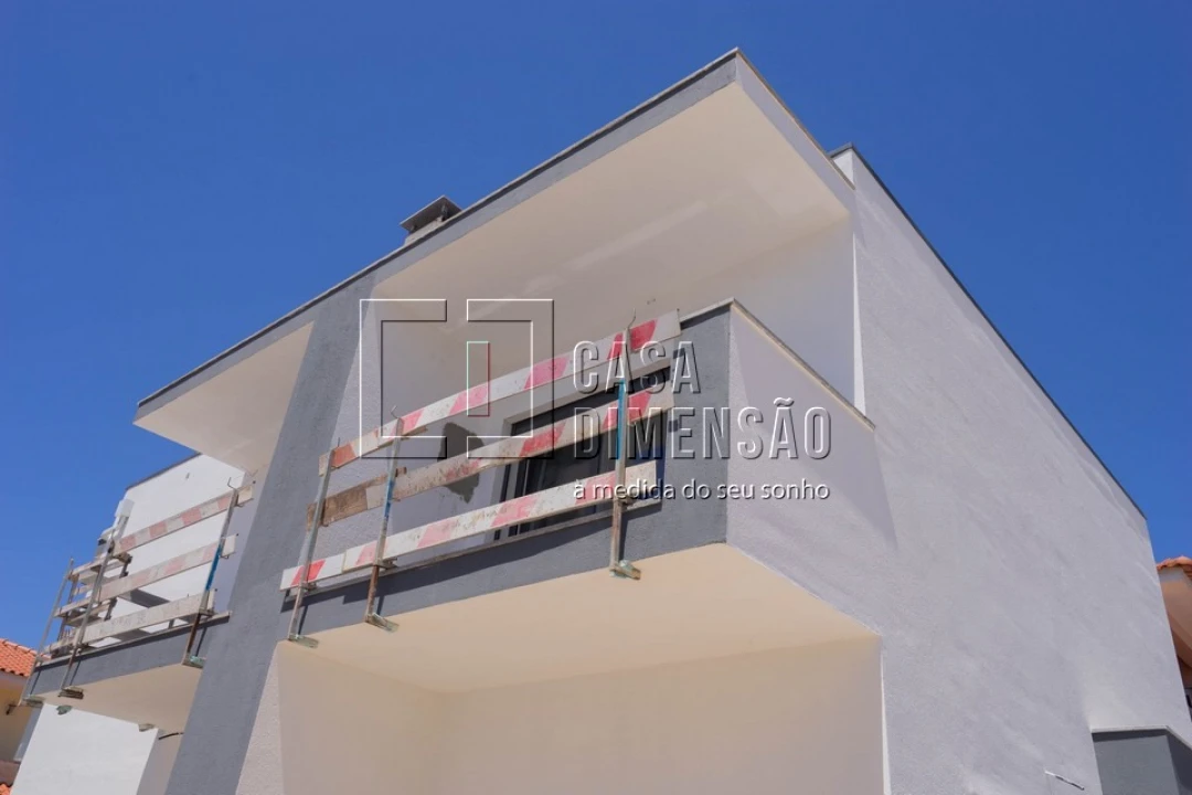 Moradia T4 para Venda em Charneca de Caparica e Sobreda Foto 38