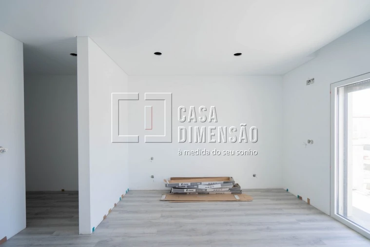 Moradia T4 para Venda em Charneca de Caparica e Sobreda Foto 17