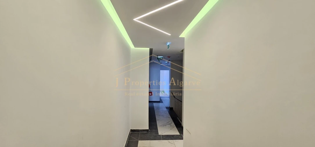 Prédio para Venda em Faro (Sé e São Pedro) Foto 20