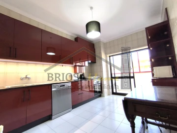 Apartamento T3 para Venda em Buarcos