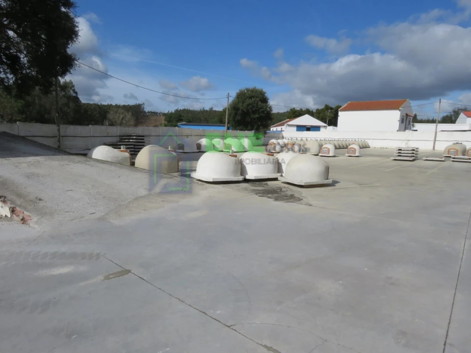 Armazém para Venda em Maxial e Monte Redondo Foto 11