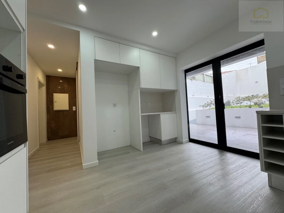 Moradia T2 para Venda em Fajã de Cima Foto 6